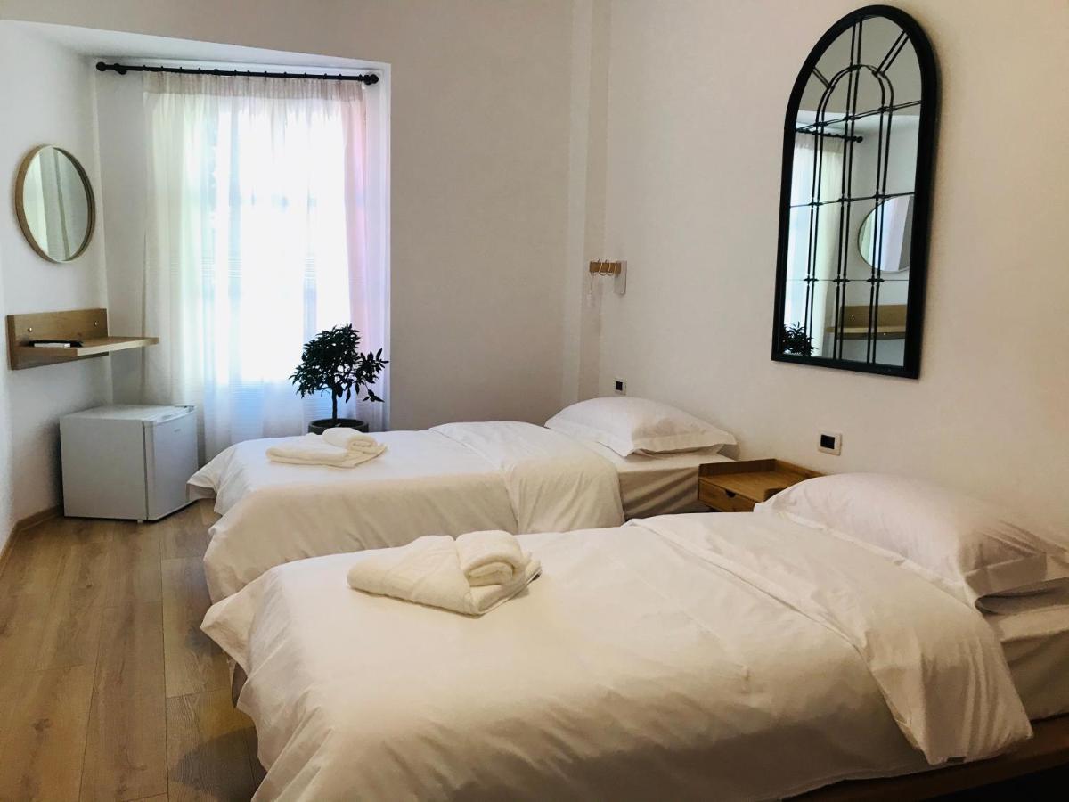 Foleza - Bed And Breakfast Vlorë Esterno foto