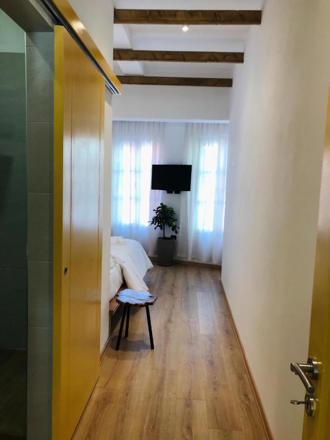 Foleza - Bed And Breakfast Vlorë Esterno foto